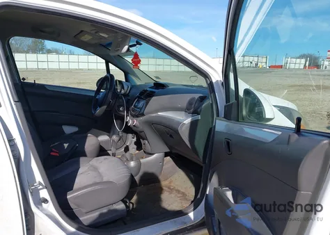 2014 Chevrolet Spark 1Lt Auto z USA, uszkodzony, nr VIN KL8CD6S90EC401904